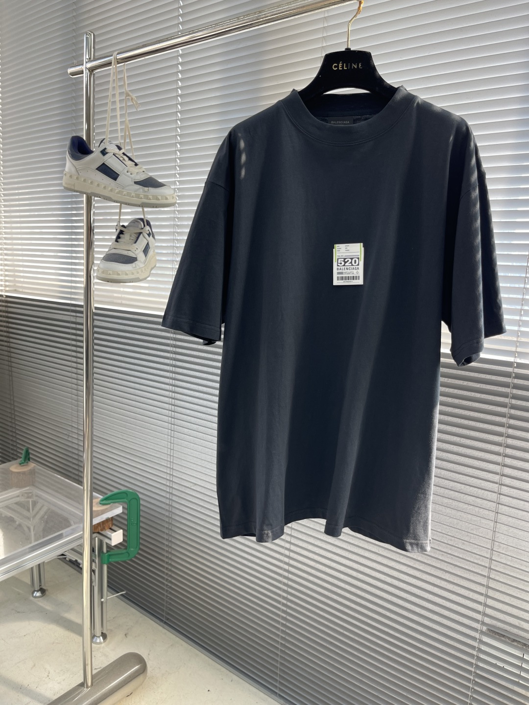 Balenciaga 25SS Airport Tag Distressed White Knit Medium Fit T-Shirt