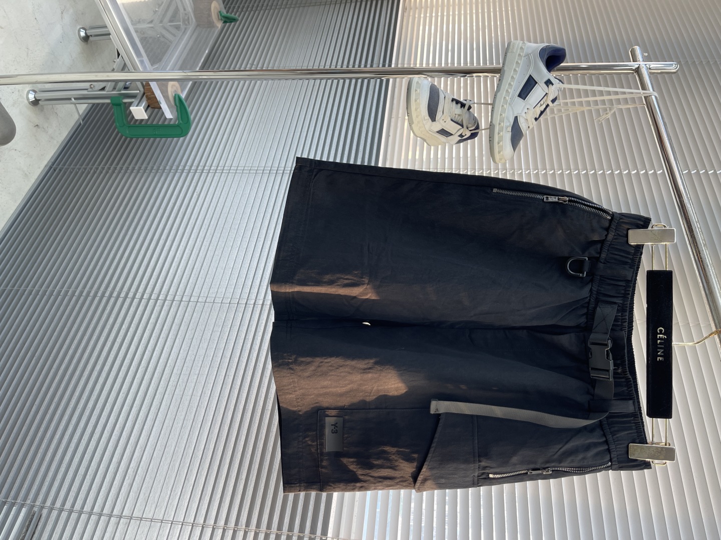 Yamamoto’s Influence on Fashion Evolution with Y-3 Collaboration - 图片 1