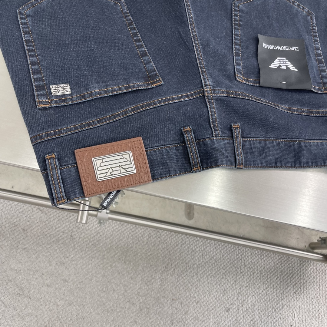 Armani  牛仔裤服装 7