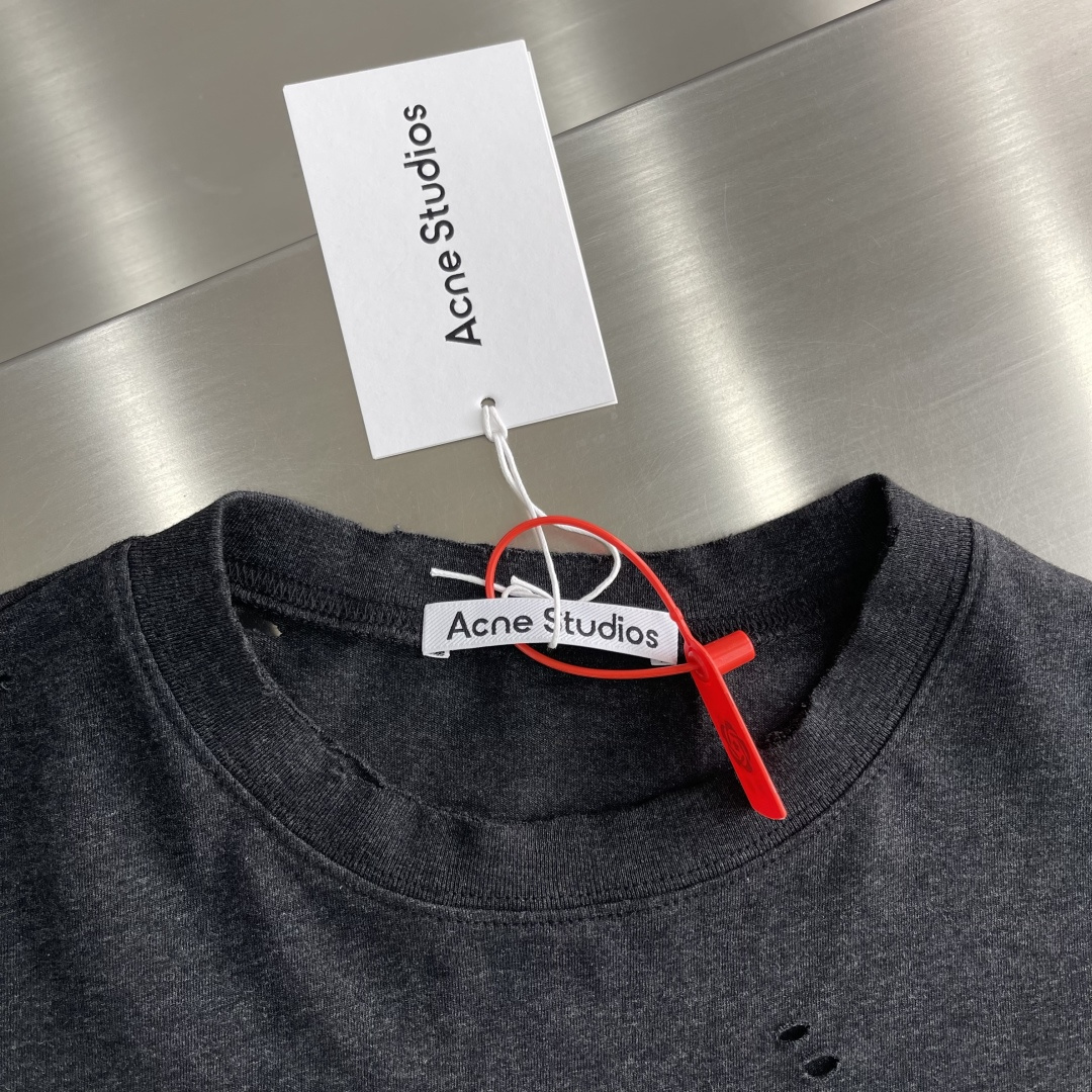 Acne Studios  短袖服装 3