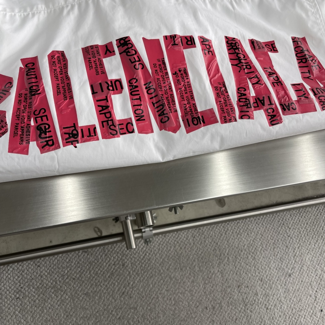 Balenciaga  短袖衬衫服装 7