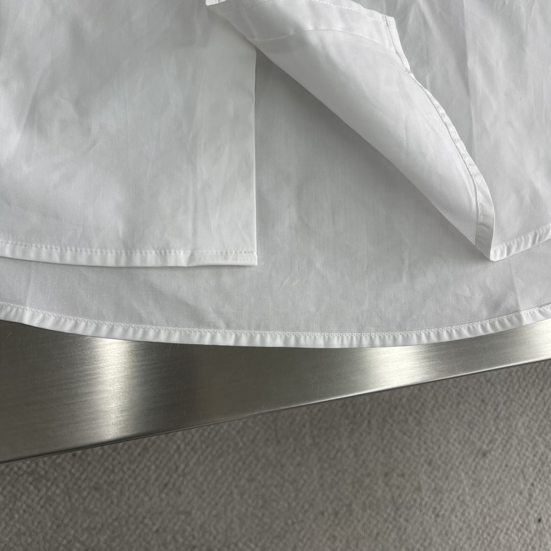 Balenciaga  短袖衬衫服装 6