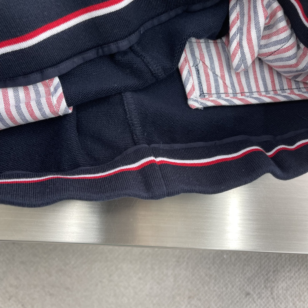 -TB 26ss最新款式 船锚刺绣短裤。精梳纯棉环纺纱，版型紧致立体，定制裤绳五金质感强，上身舒适透气，
