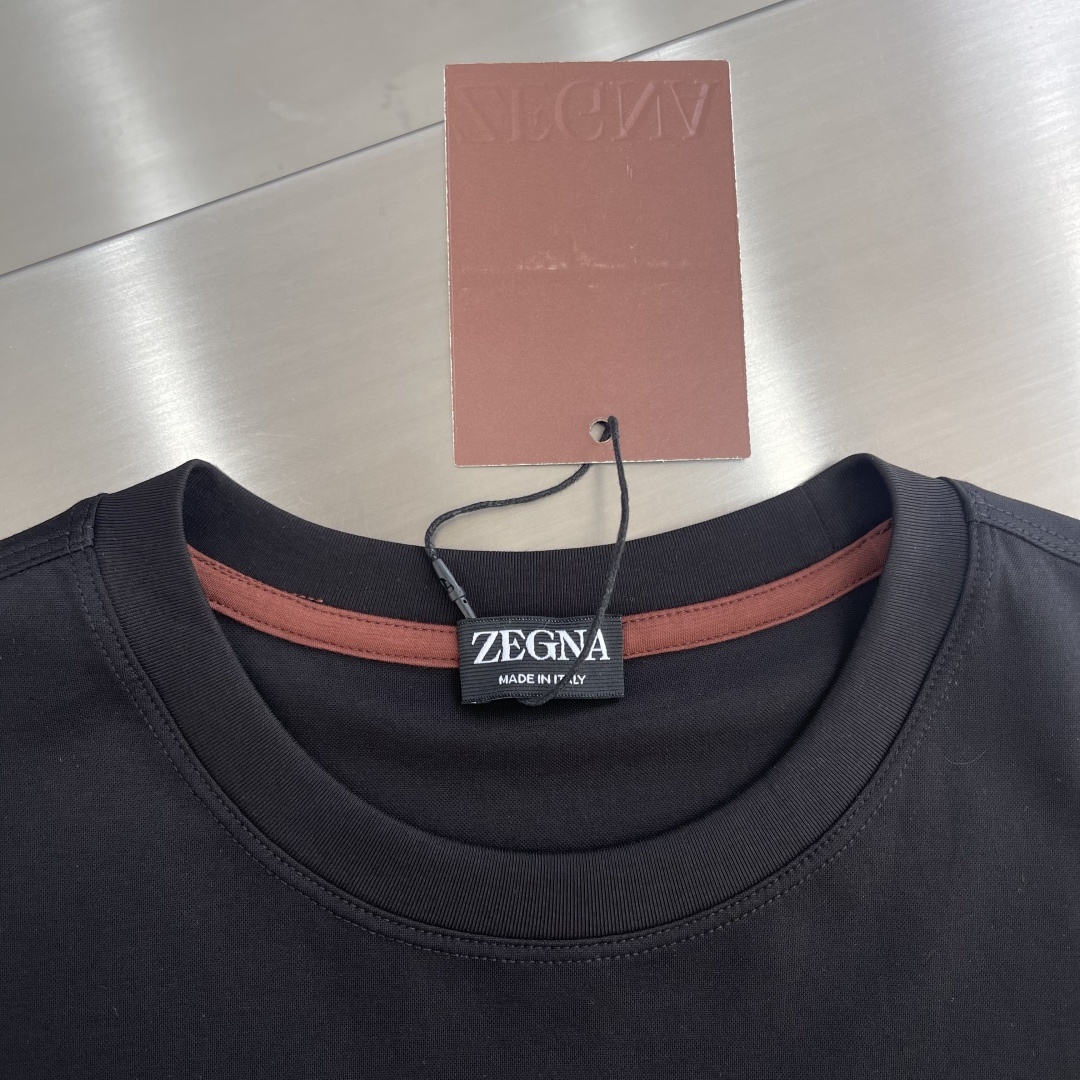 。🔅
-Z ZEGN 男士商务休闲纯色立体裁剪双面丝光圆领短袖T恤。品相与面料工艺都极为拔尖的一款