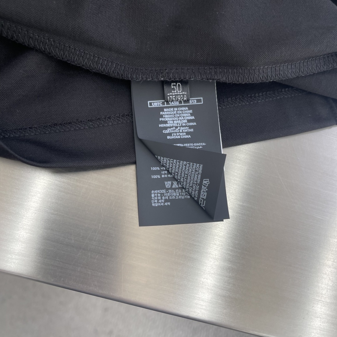 。🔅
-Z ZEGN 男士商务休闲纯色立体裁剪双面丝光圆领短袖T恤。品相与面料工艺都极为拔尖的一款
