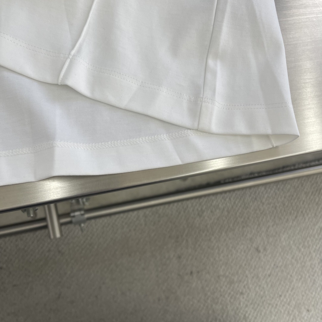 。🔅
-Z ZEGN 男士商务休闲纯色立体裁剪双面丝光圆领短袖T恤。品相与面料工艺都极为拔尖的一款