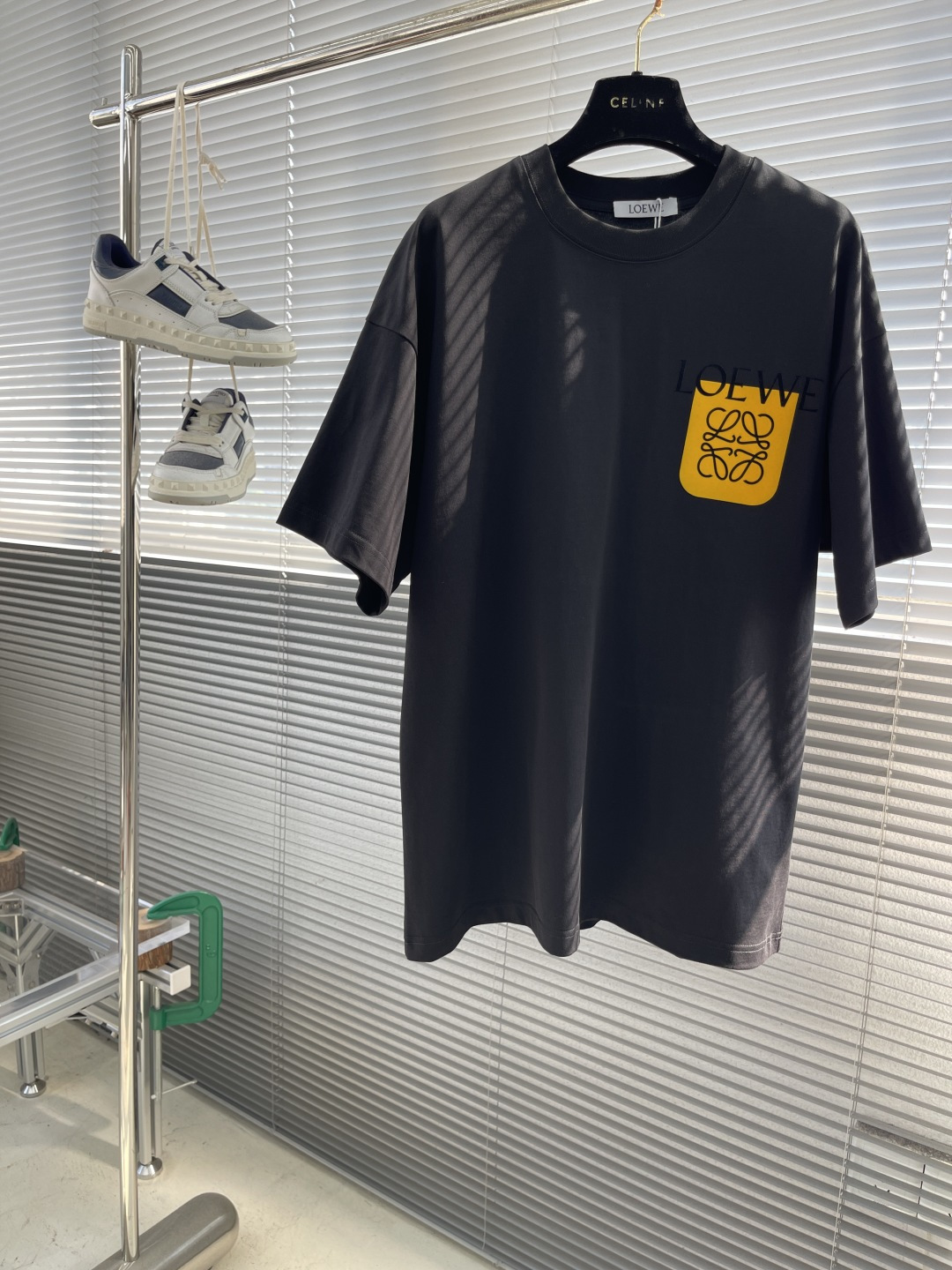 NO:444041,-LOEW Contrast color flocking logo fake watch bag short-sleeved T-shirt Size 48-56 (M-3XL), loewe, T-shirt,tees, t-shirt,alexander wang19860909-LOEW 撞色植绒徽标假表袋短袖T恤 尺码48-56（M-3XL）,,loewe,T-shirt,tees，t-shirt,alexander wang,Men's clothing