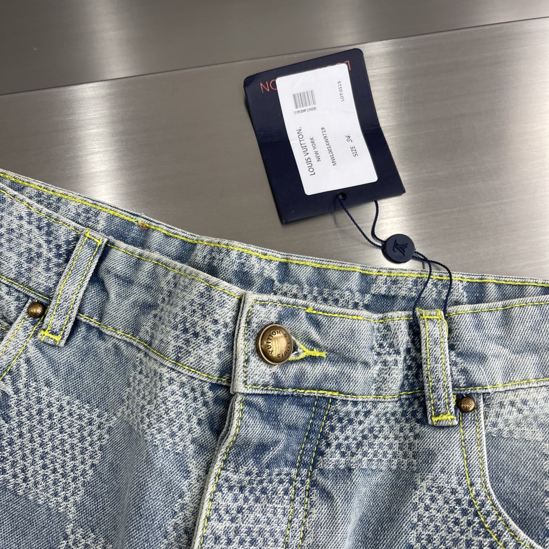 P770 Jeans: Classic Grid Pattern with Three-D Pick-Up Techniques, Sand Washed for Vintage Look - 图片 5