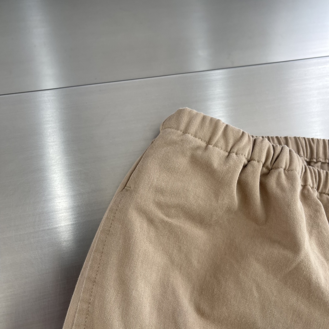 MM6 Marguerite Ink-Pants: Customized Cotton with Digital Embroidery and Unique Ink Paint Details. - 图片 4