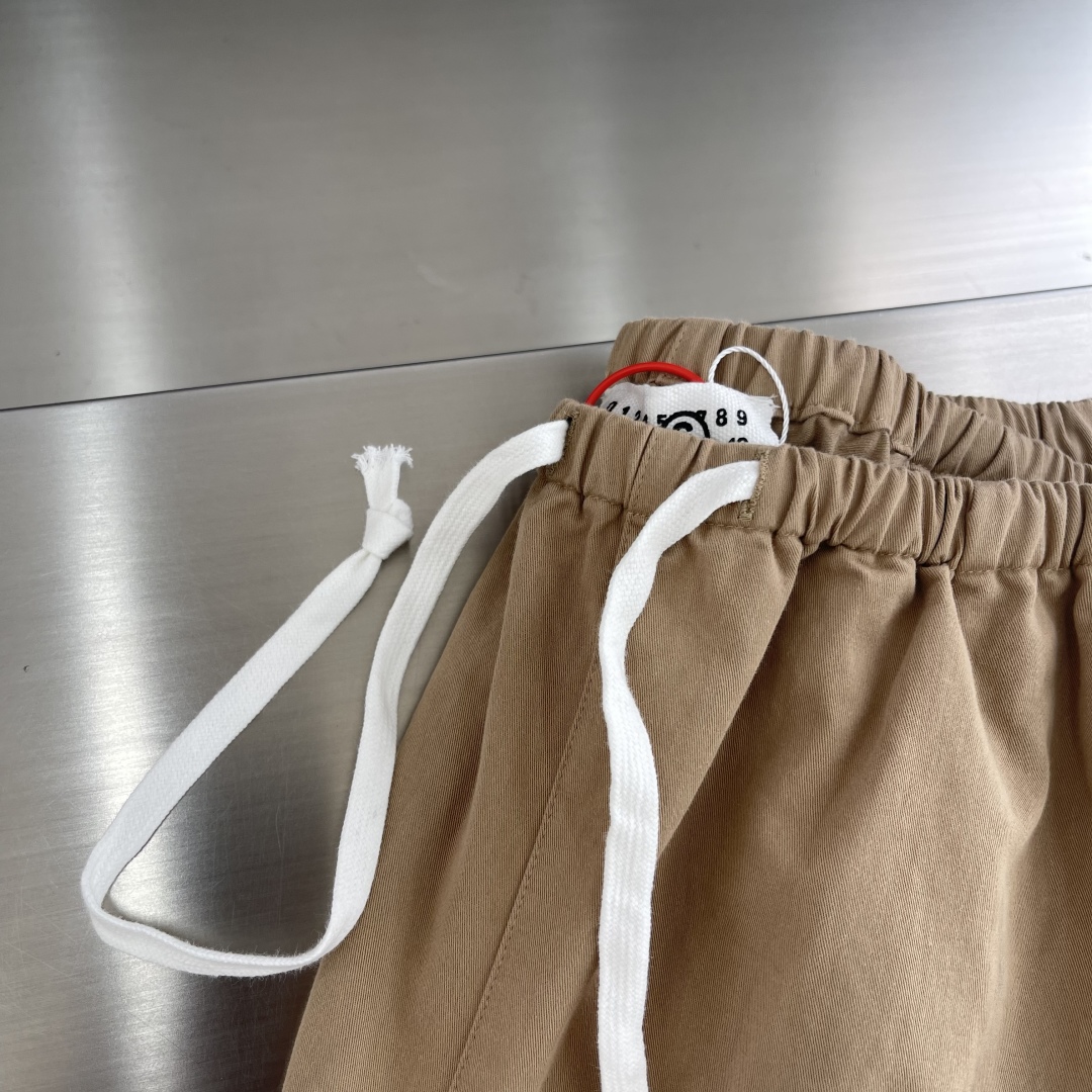 MM6 Marguerite Ink-Pants: Customized Cotton with Digital Embroidery and Unique Ink Paint Details. - 图片 3