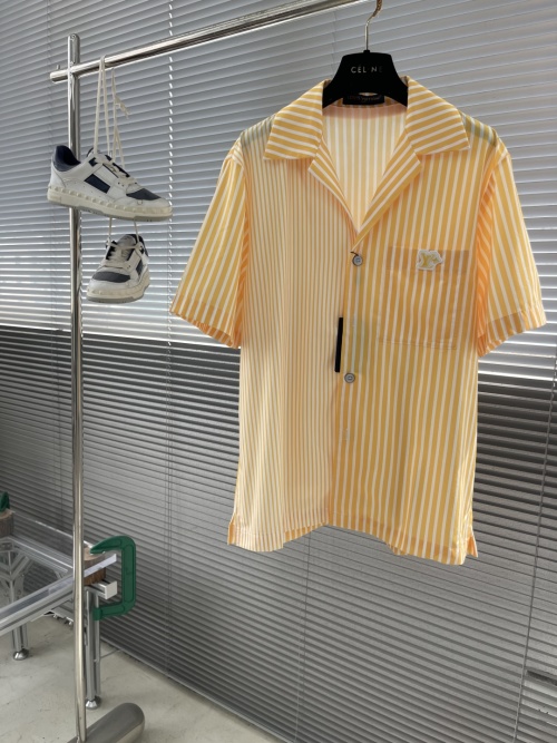 Louis Vuitton Men's 25SS Striped Patchwork Short Sleeve Shirt - Yellow 1 Louis Vuitton Men's 25SS Striped Patchwork Short Sleeve Shirt - Yellow