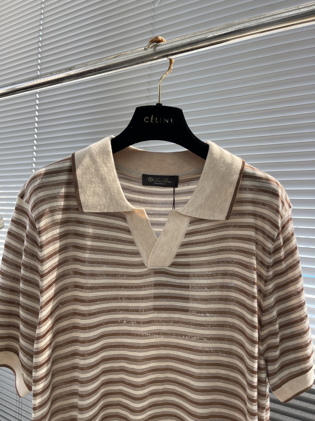

-Loro Piana      25ss新款Elvo T恤衫为各式夏季造型平添百搭魅力。采用亮泽桑