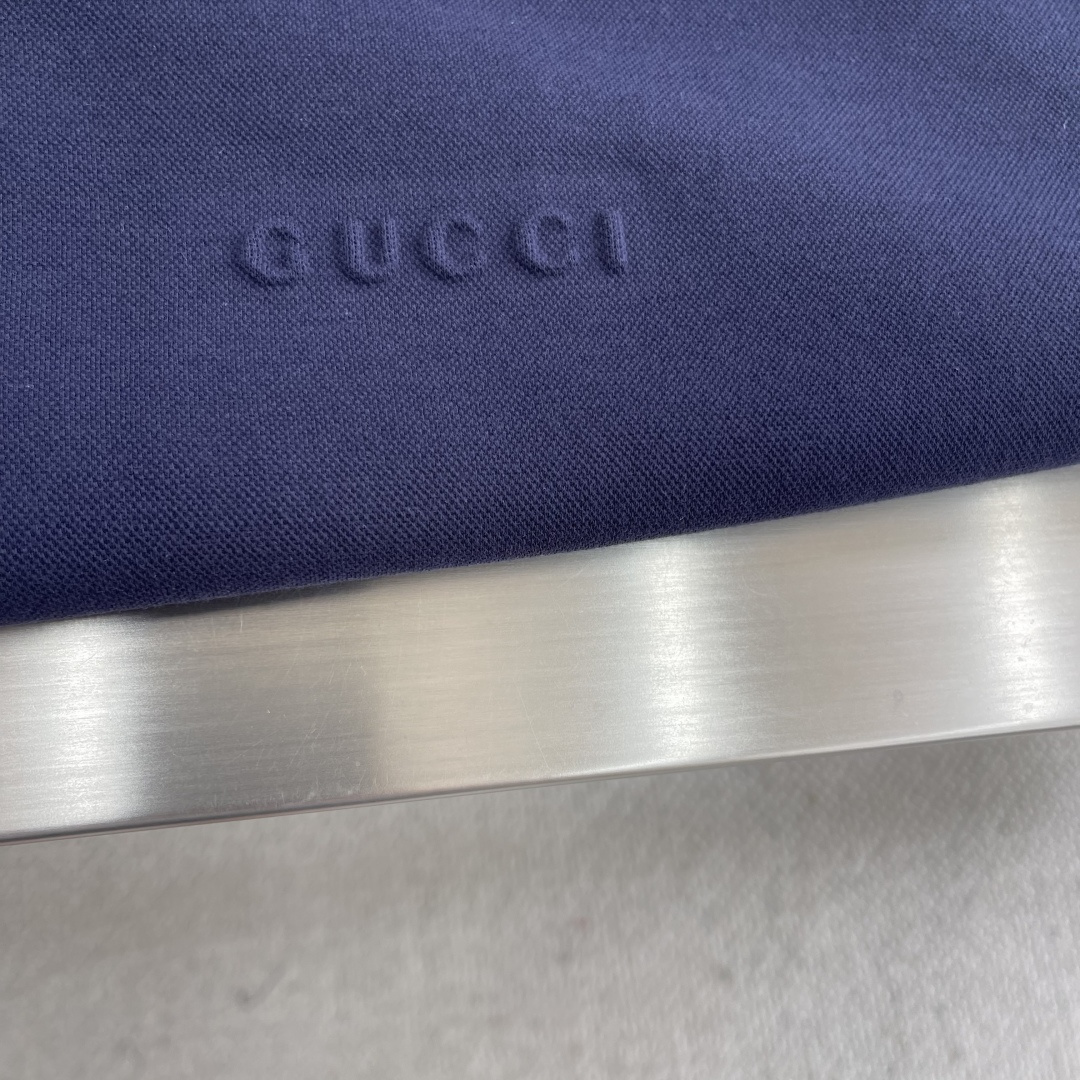 GUCC Soft Fabric Collection with Naval Blues and Steel Stamp Detail - 图片 5