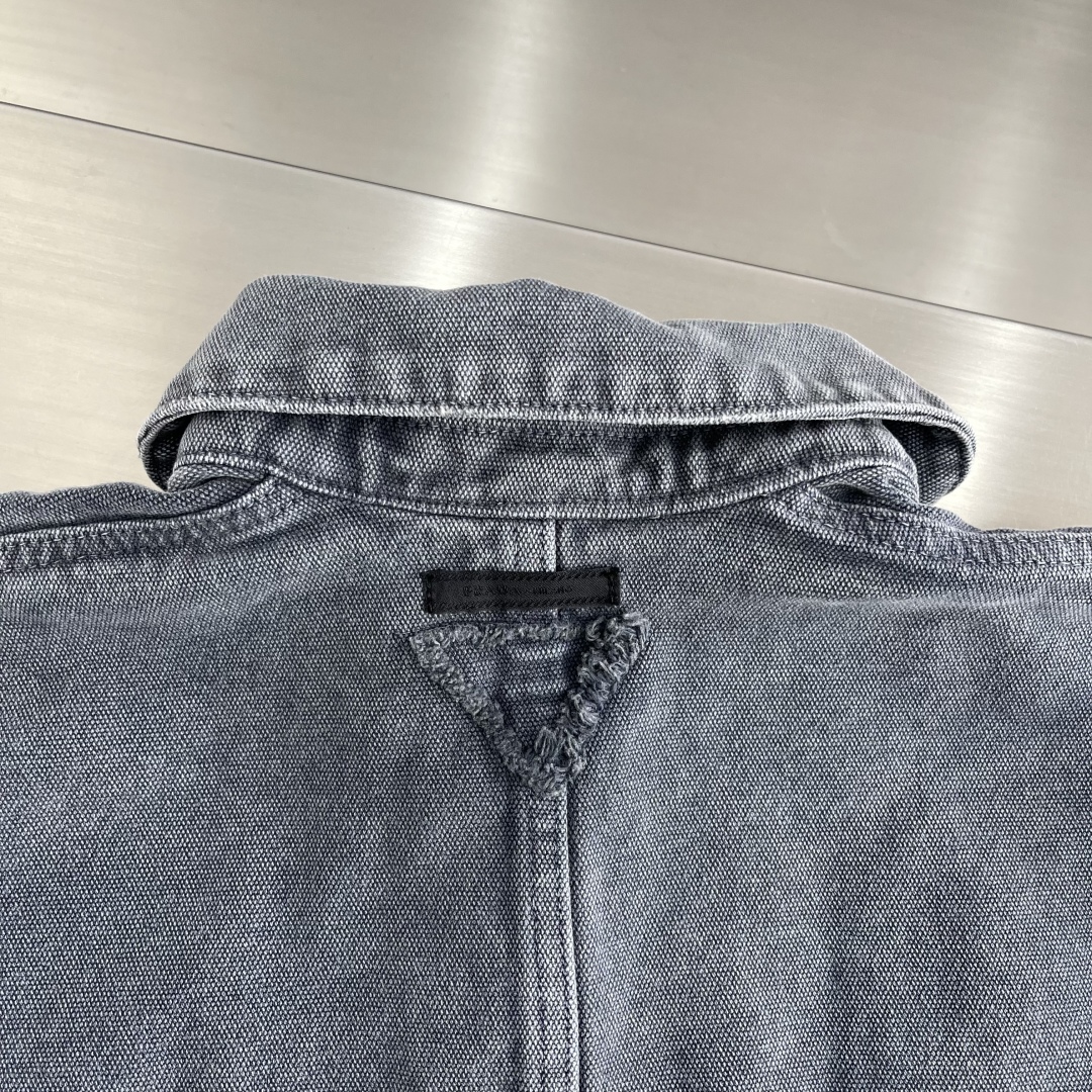Prada Distressed Ice Blue Four-Pocket Workwear Jacket - 25FW Collection 7 cmp i1752916044380 3684 0 4