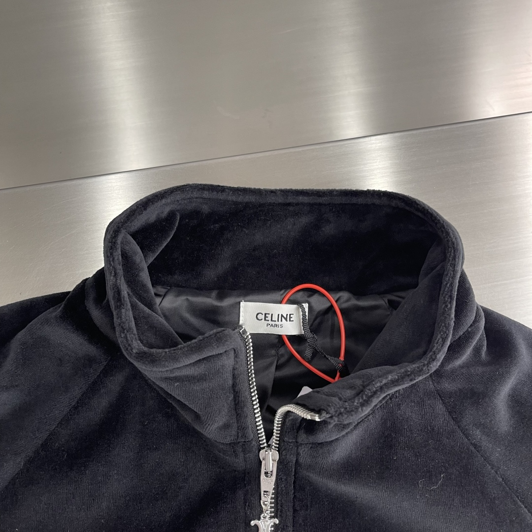 -Celin 凯旋门刺绣夹克定制绮梦双面缎料 细腻柔滑 仿佛轻抚过初晨的露珠 舒适贴肤 标志性CELIN