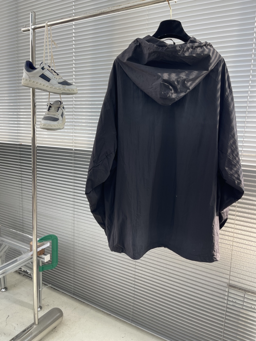Balenciaga 25SS Hooded Sports Jacket: Waterproof, Precision Embroidery, Bird-Eye Cotton Lining. - 图片 8