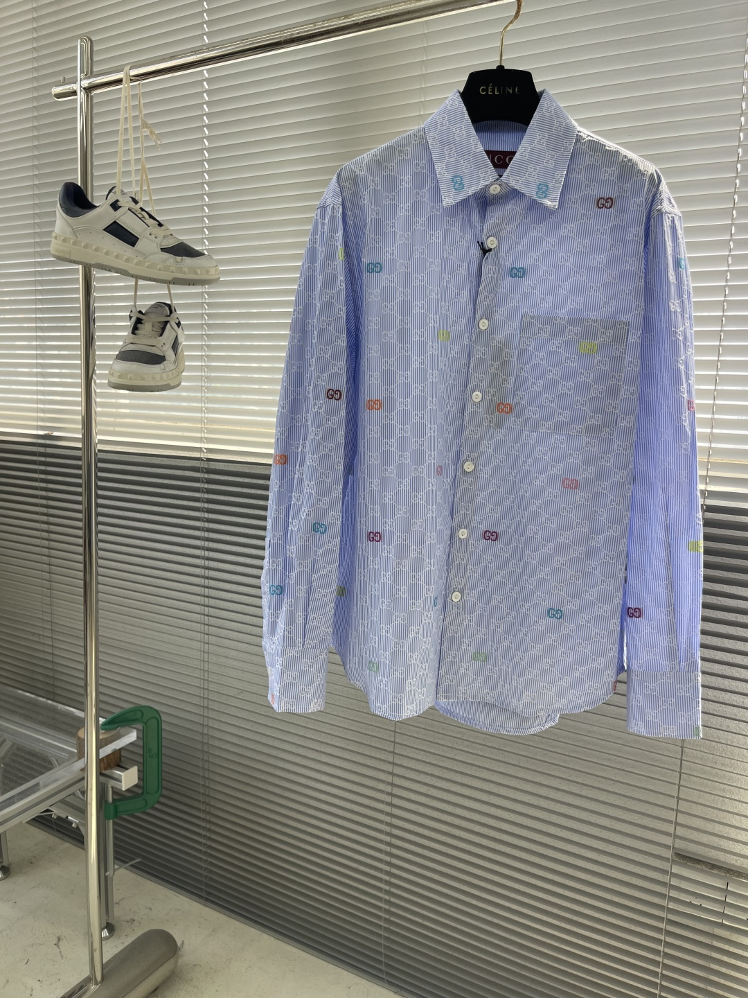 New GUCCI 25ss Shirt: Light Blue Stripes, Multi-Colored GG Details, Various Sizes Available - 图片 1