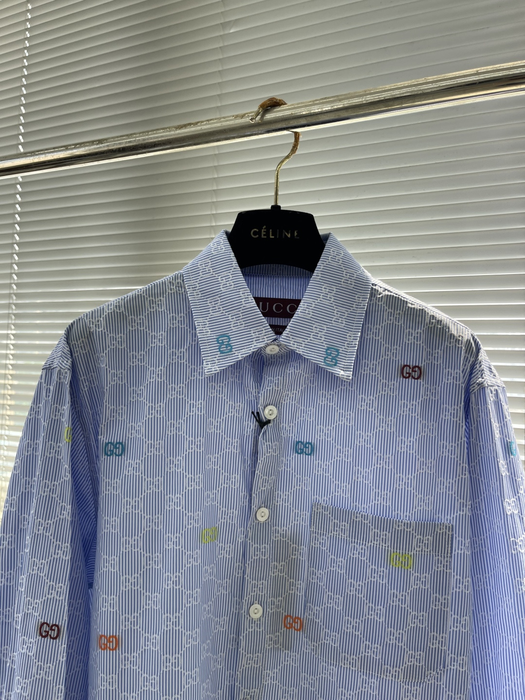 New GUCCI 25ss Shirt: Light Blue Stripes, Multi-Colored GG Details, Various Sizes Available - 图片 2