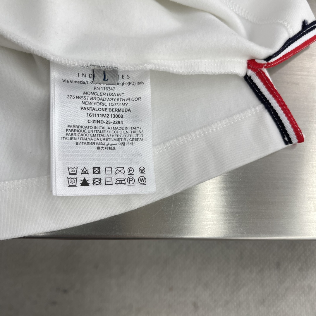 -mon 25秋冬打底衫 选用火焰绒面料 细腻柔软上身舒适简约 时尚适配商务、休闲等多种场合码数：48-