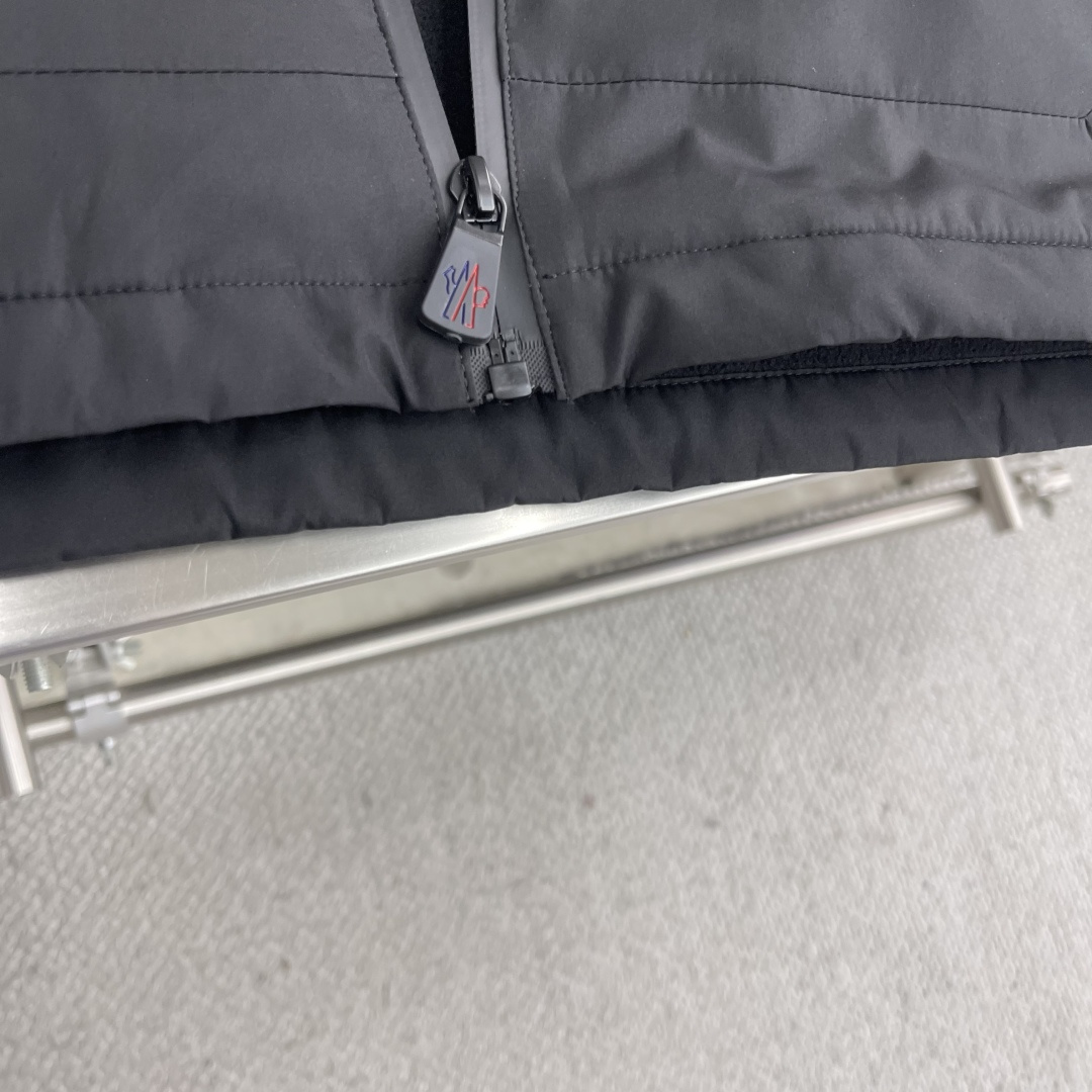 -mon 厚款外套 ⚠内里是抓绒加厚外套！ 专柜品质 原厂五金辅料，原标水洗麦头，潮流时尚高端人士必留款