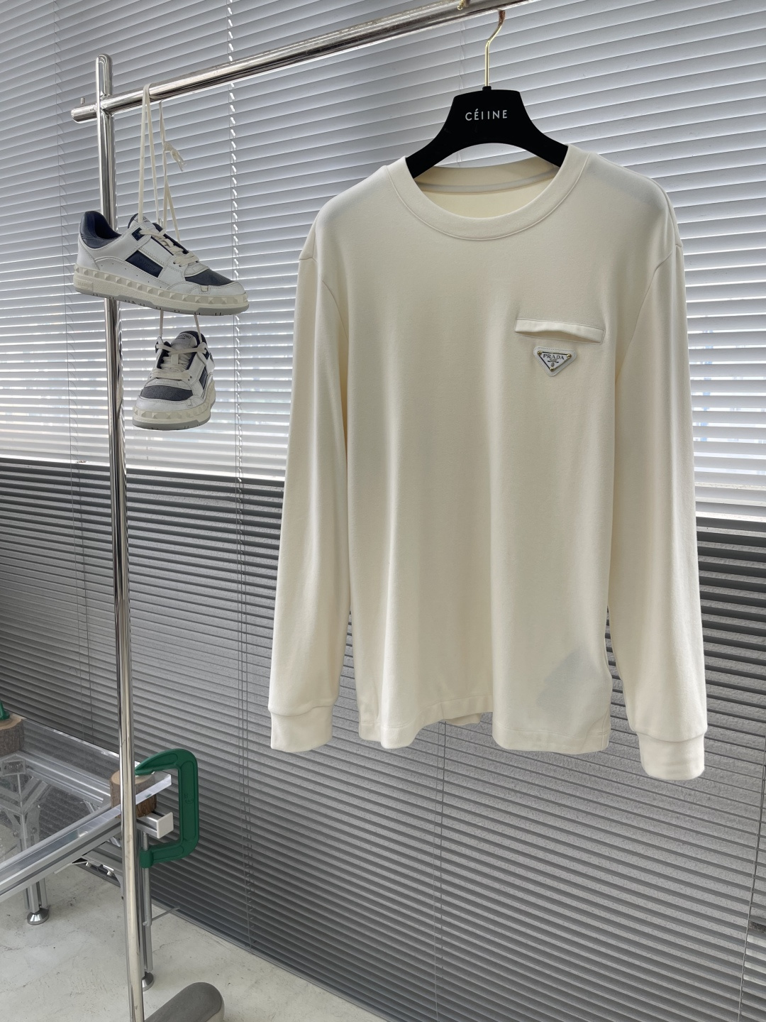 -PRAD 25秋冬打底衫 选用德绒小条 面料细腻柔软上身舒适 简约时尚 适配商务、休闲等多种场合 码数