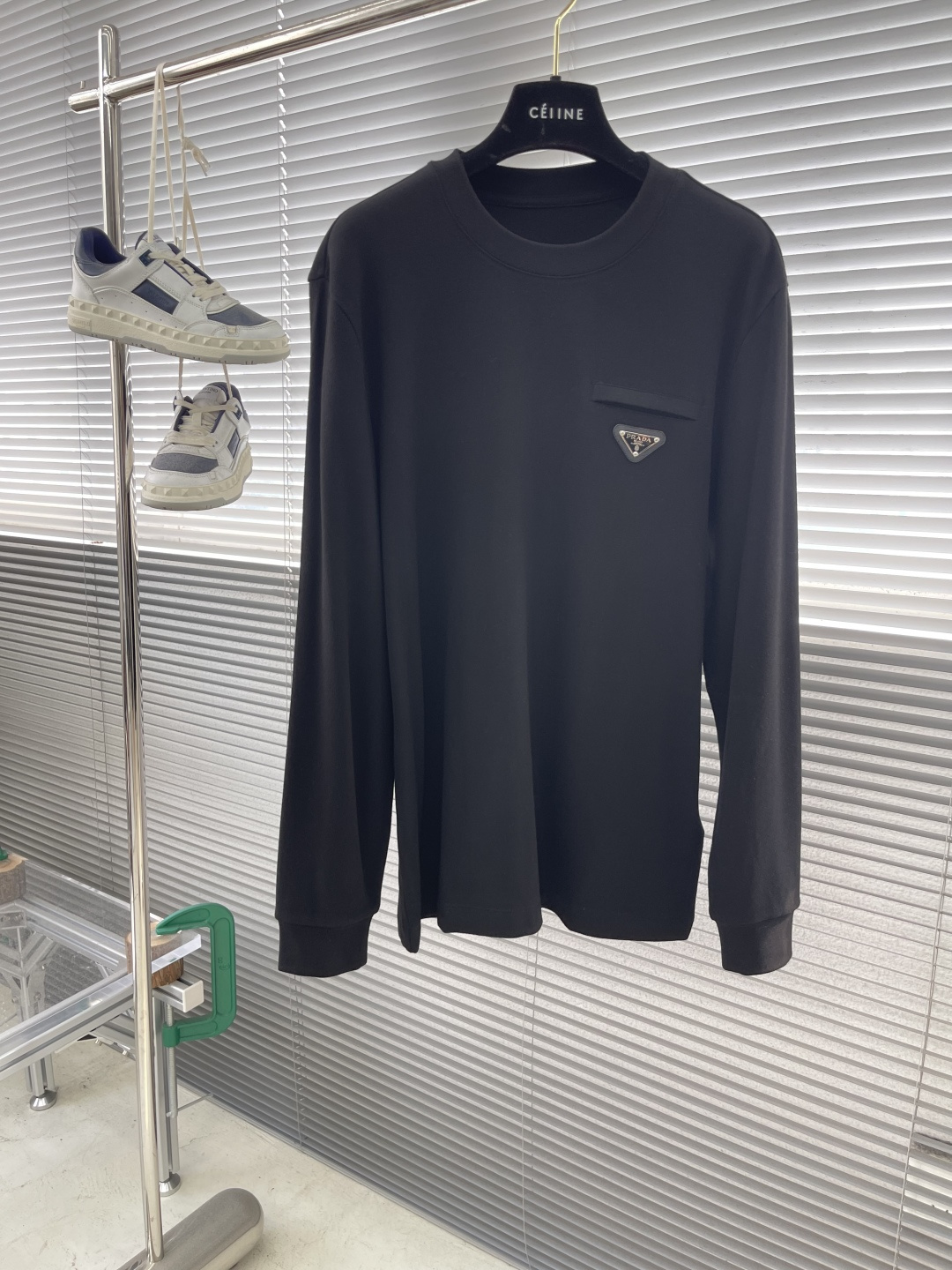 -PRAD 25秋冬打底衫 选用德绒小条 面料细腻柔软上身舒适 简约时尚 适配商务、休闲等多种场合 码数