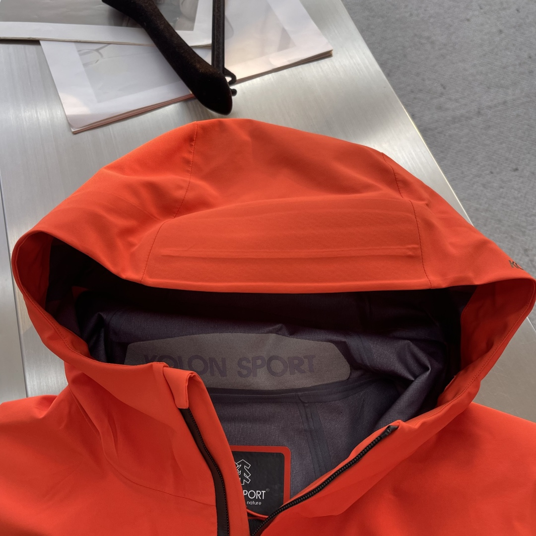  

-KOLON SPORT    1992 户外登山徒步运动外防水冲锋衣
采用GORE- TEX面料