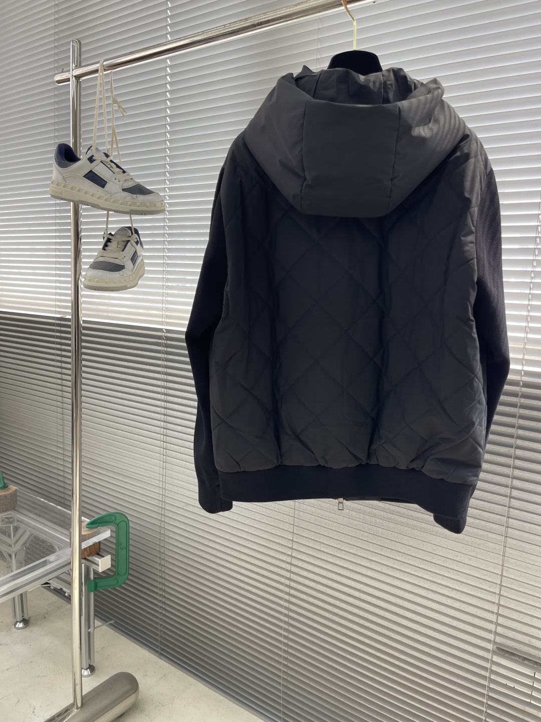 -Loro Piana 25秋冬针织拼接休闲外套进口面料定制五金细节满满简约时尚适配商务、休闲等多种场合