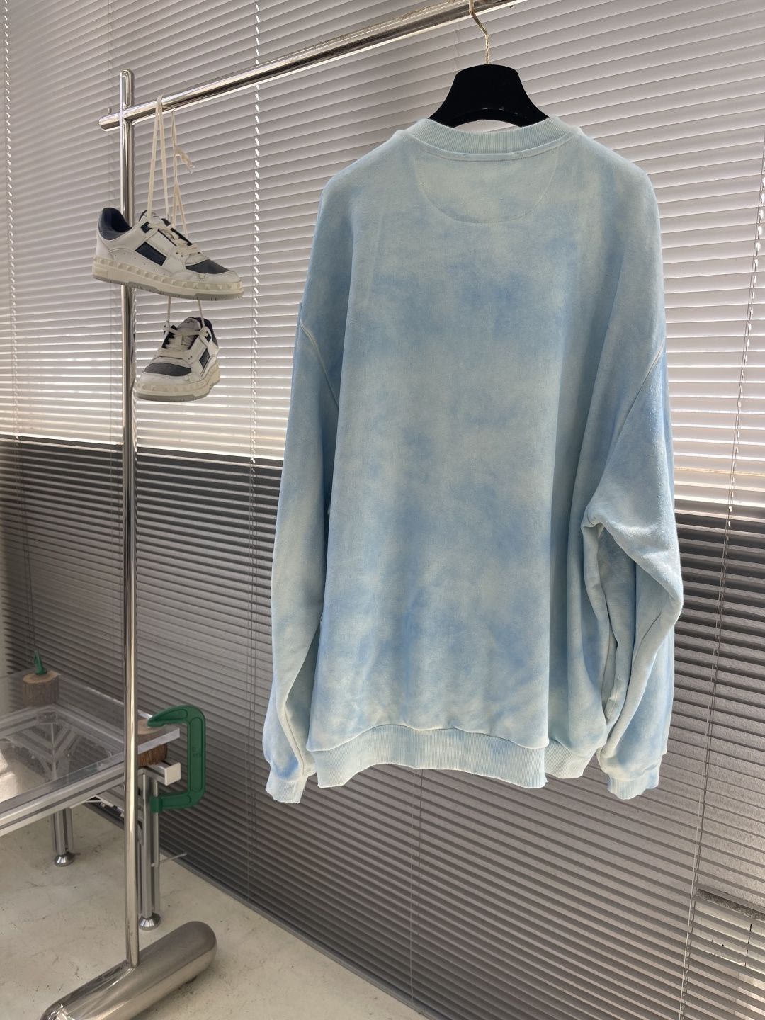 

-ACNE Studio   25SS印花做旧拉链卫衣
定织定染400克精梳棉：专机织造高克重毛圈结