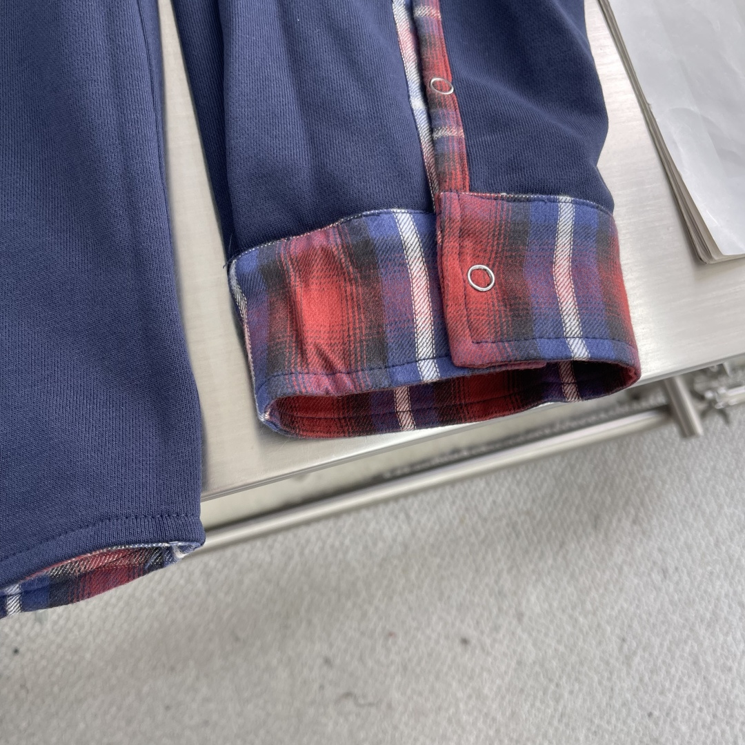 

-Balenciag 格纹双层衬衫外套
定制11尊享棉韵格纹料 定制高级绒洗水兰卫衣料 纹理清晰 质