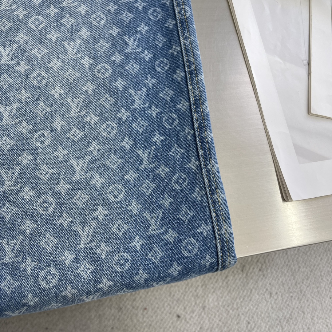 -驴牌 满印喇叭牛仔裤定制蓝影加密纯棉经典纹牛仔料 温润如棉 舒适贴肤 靛蓝雅韵 带着复古的韵味与现代的