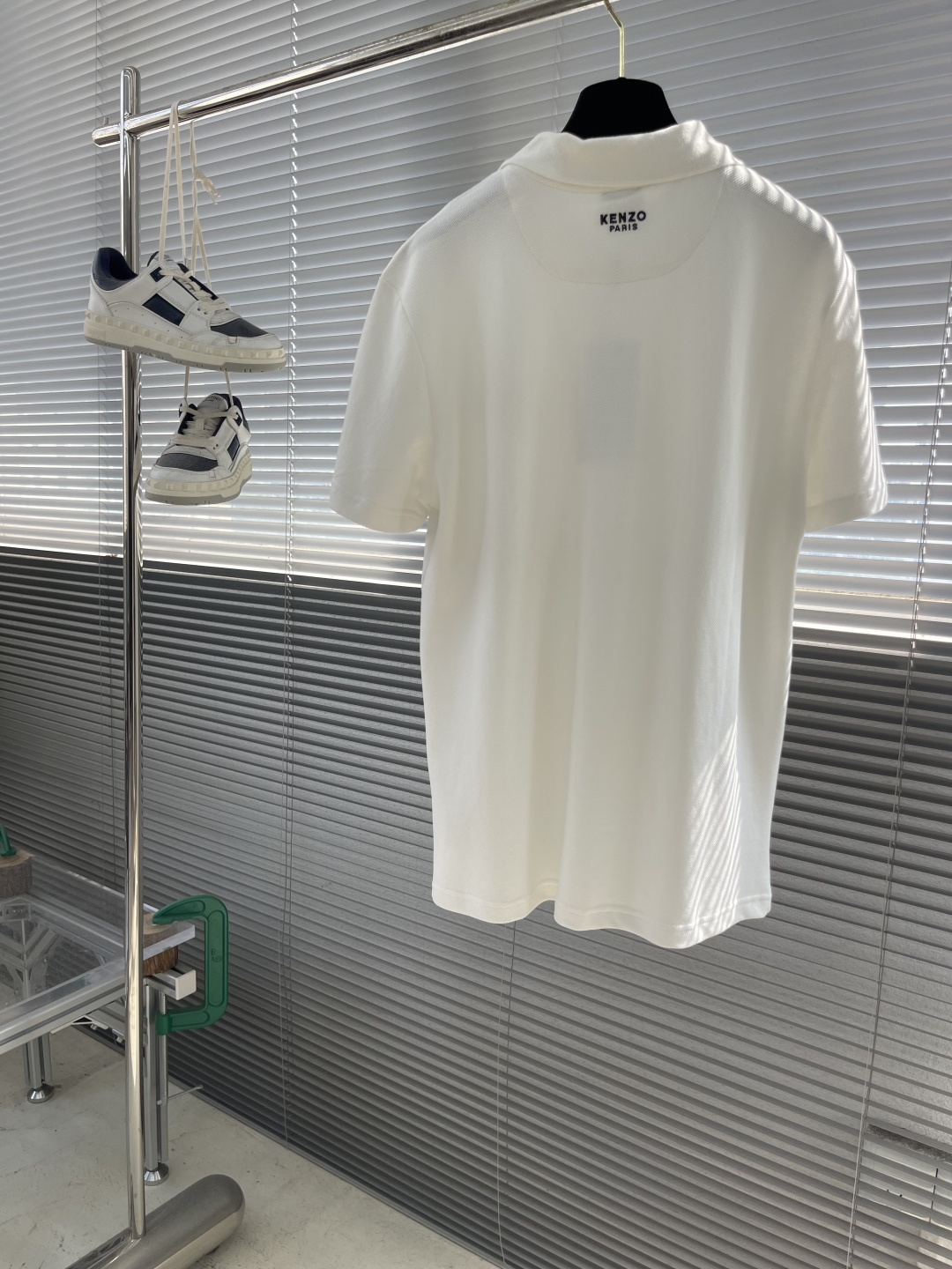 

-Kenz   2025春夏新款男士标识短袖Polo衫
延续经典商务休闲翻领POLO恤.该款Polo