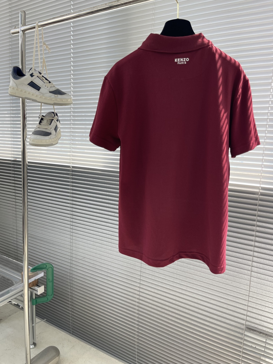 

-Kenz   2025春夏新款男士标识短袖Polo衫
延续经典商务休闲翻领POLO恤.该款Polo