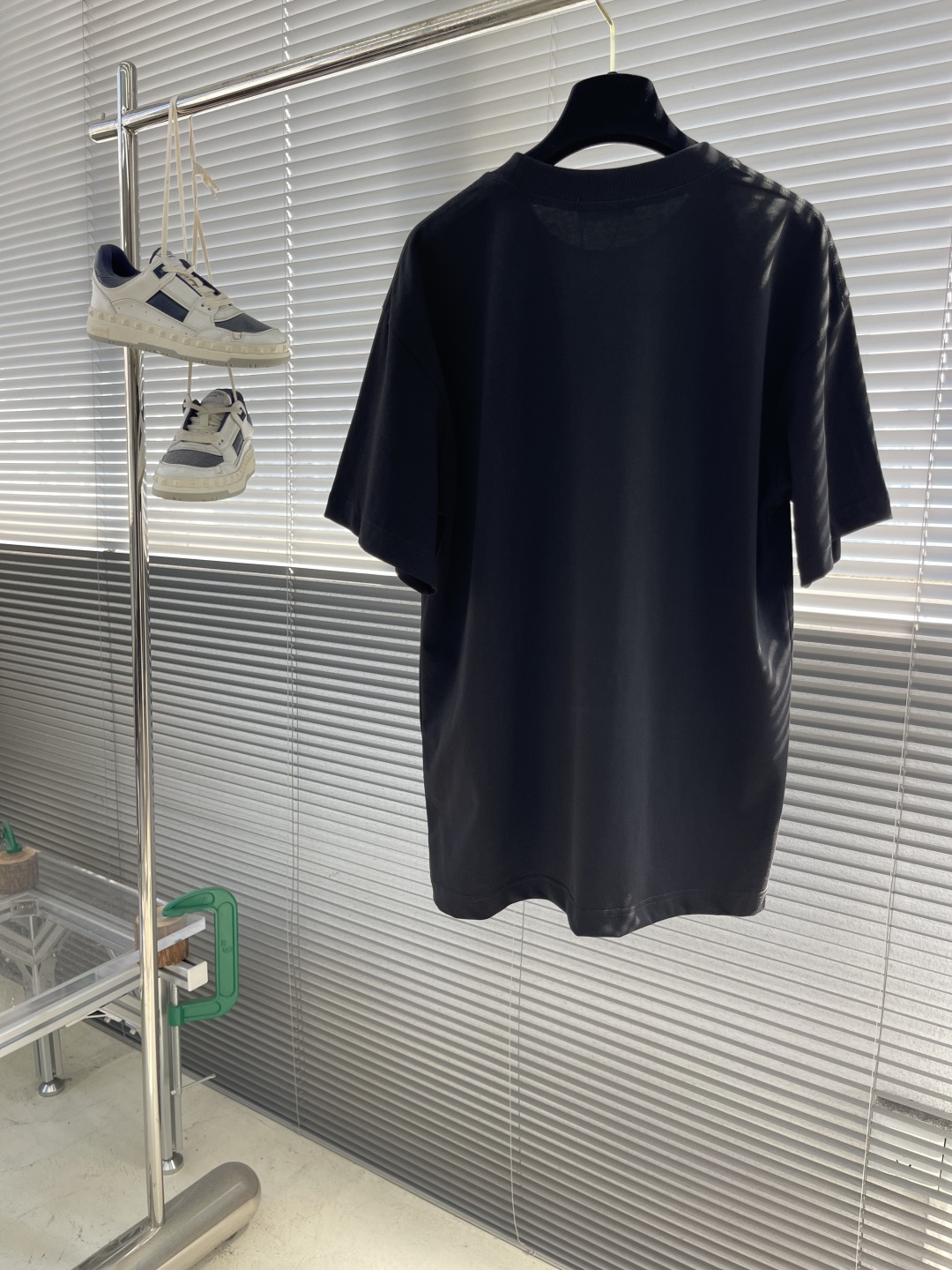 

-FEND   2025春夏季新款休闲圆领T

字母logo发泡印花
男女同款
码数：XS S M 