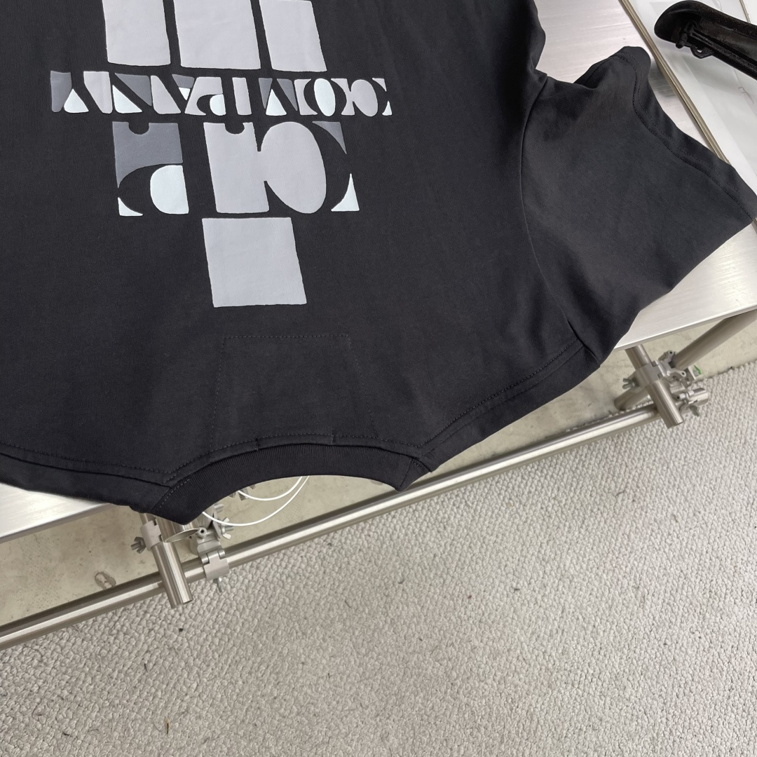 

-CP    纯棉刺绣宽松短袖

尺码：M-XXL  

	       M	      L	   