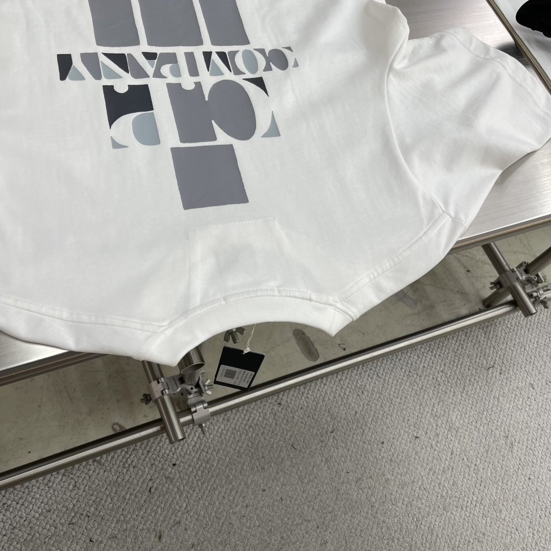 

-CP    纯棉刺绣宽松短袖

尺码：M-XXL  

	       M	      L	   