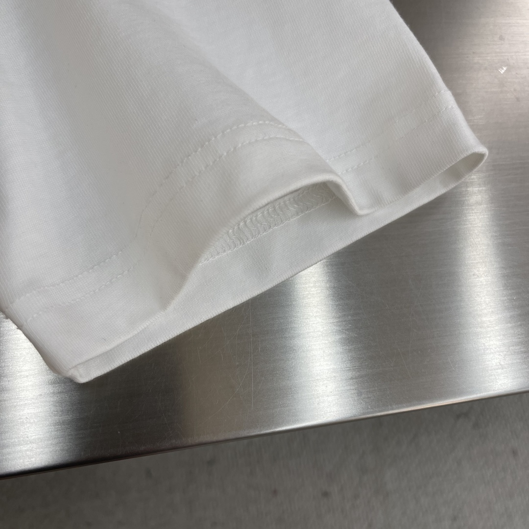 

-CP   纯棉刺绣宽松短袖

尺码：M-XXL  

	       M	      L	   X