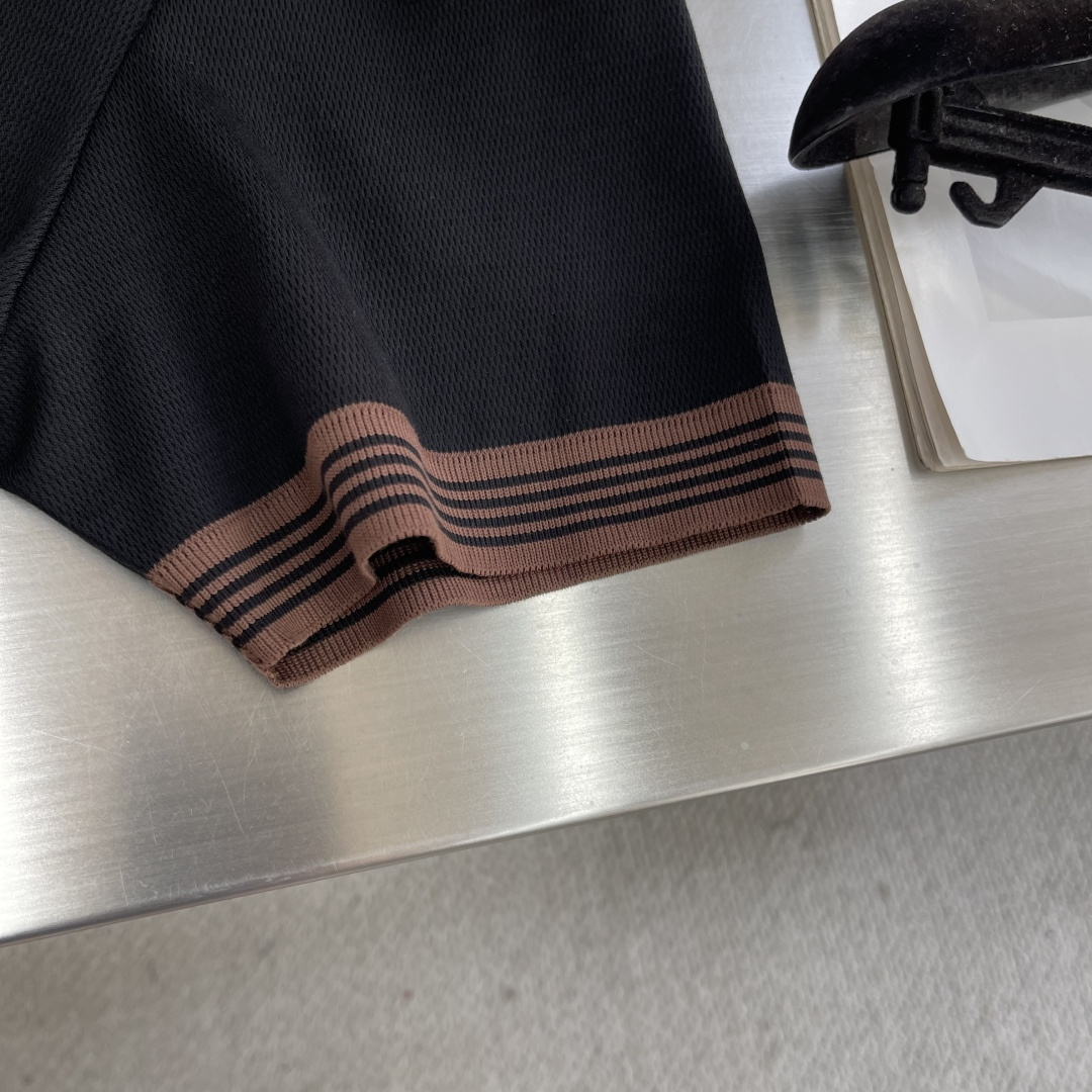 

-Loro Piana   贸易公司渠道臻品，2025早秋新款男士高端商务休闲珠地棉翻领POLO衫！