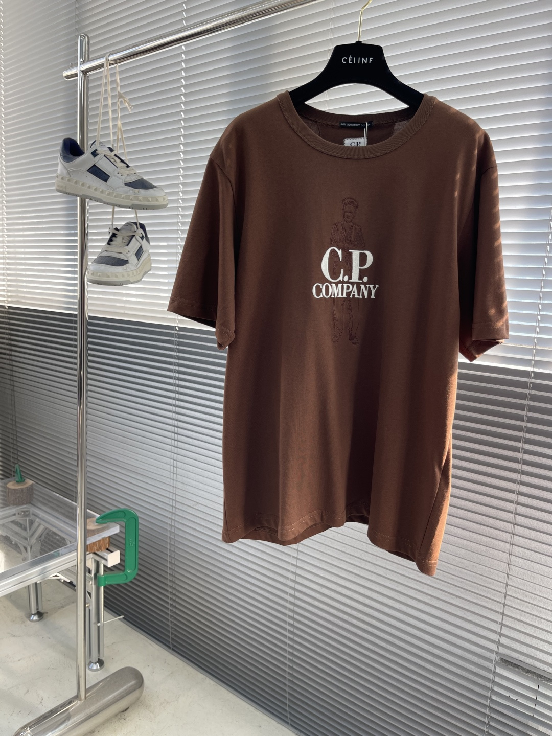 

-CP纯棉刺绣宽松短袖

尺码：M-XXL  
             M	    L	XL	  