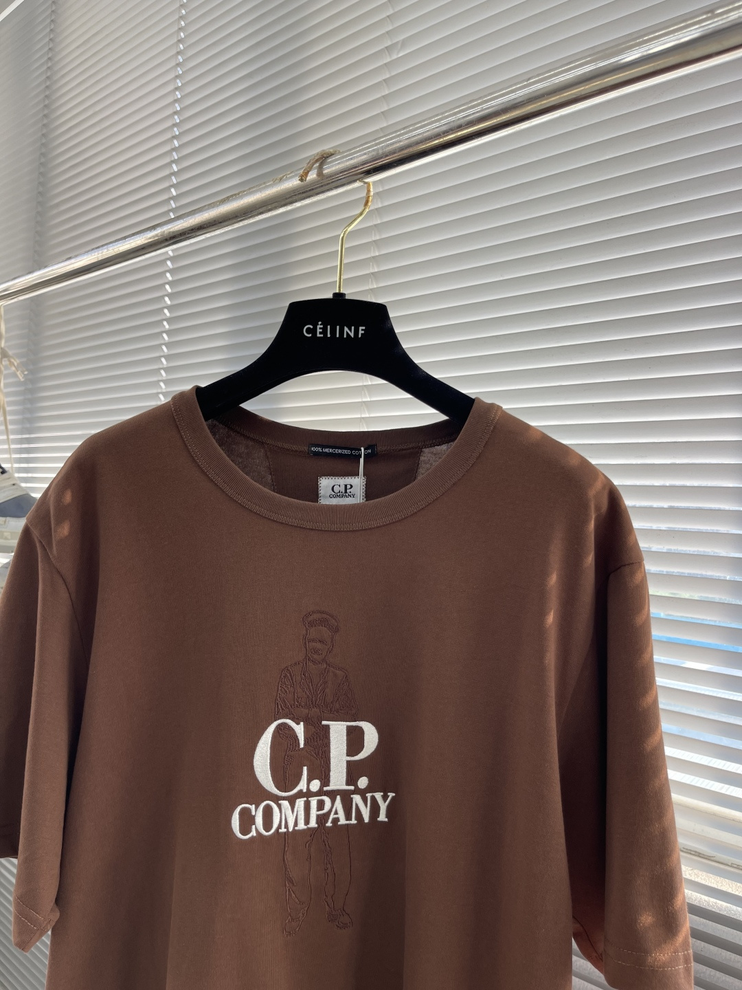 

-CP纯棉刺绣宽松短袖

尺码：M-XXL  
             M	    L	XL	  
