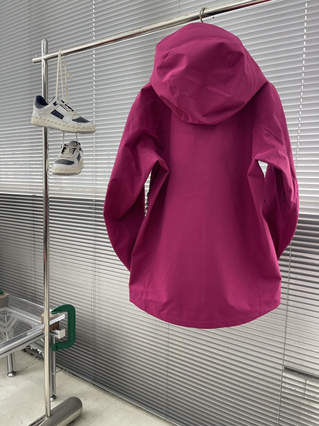 

-🐦 鸟家 AlP🆕ha系列 Sv 第7代 GORE-TEX Pro 刺绣Logo图案休闲运动连帽拉