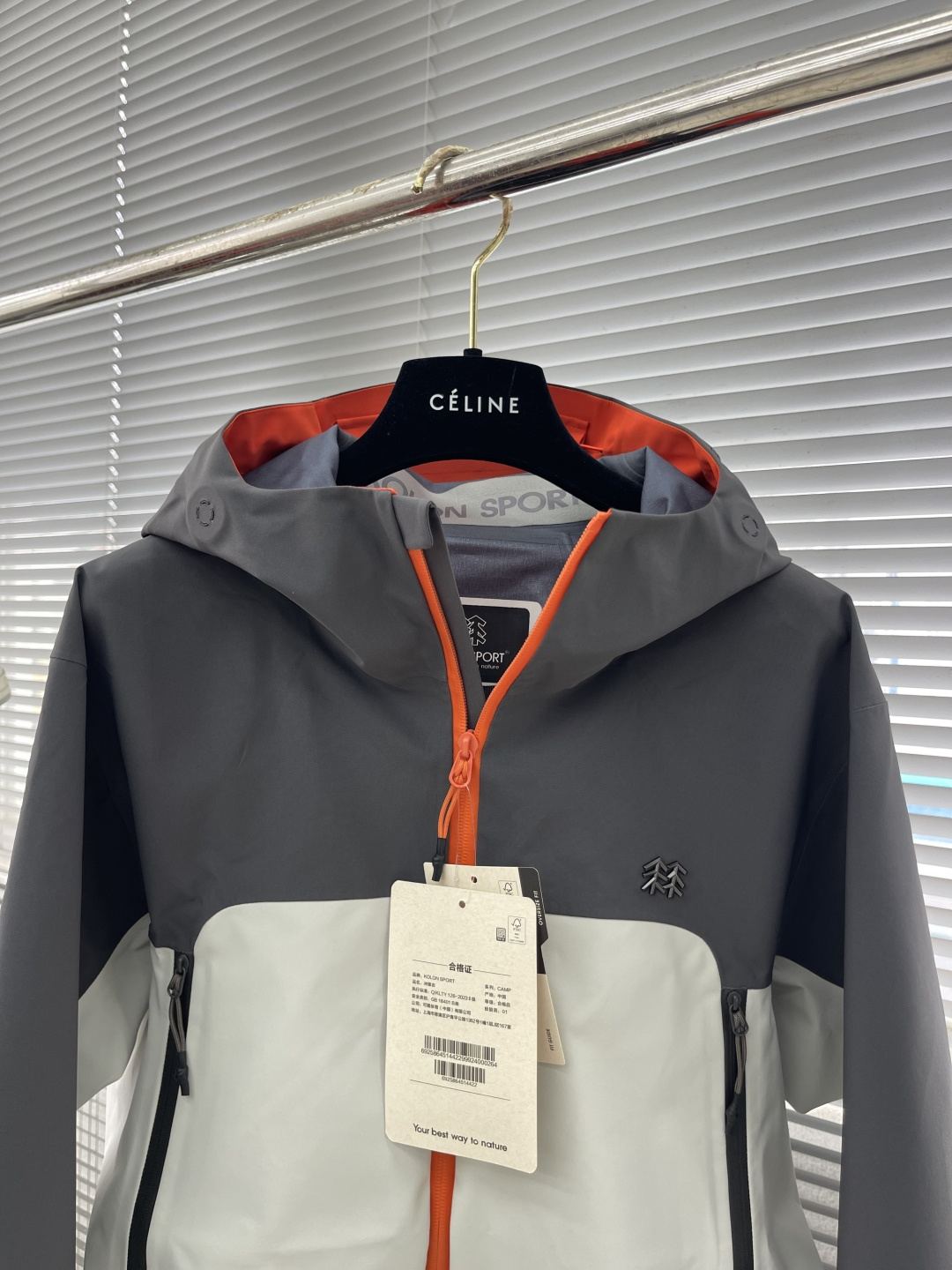  

-KOLON SPORT    1992 户外登山徒步运动外防水冲锋衣
采用GORE- TEX面料