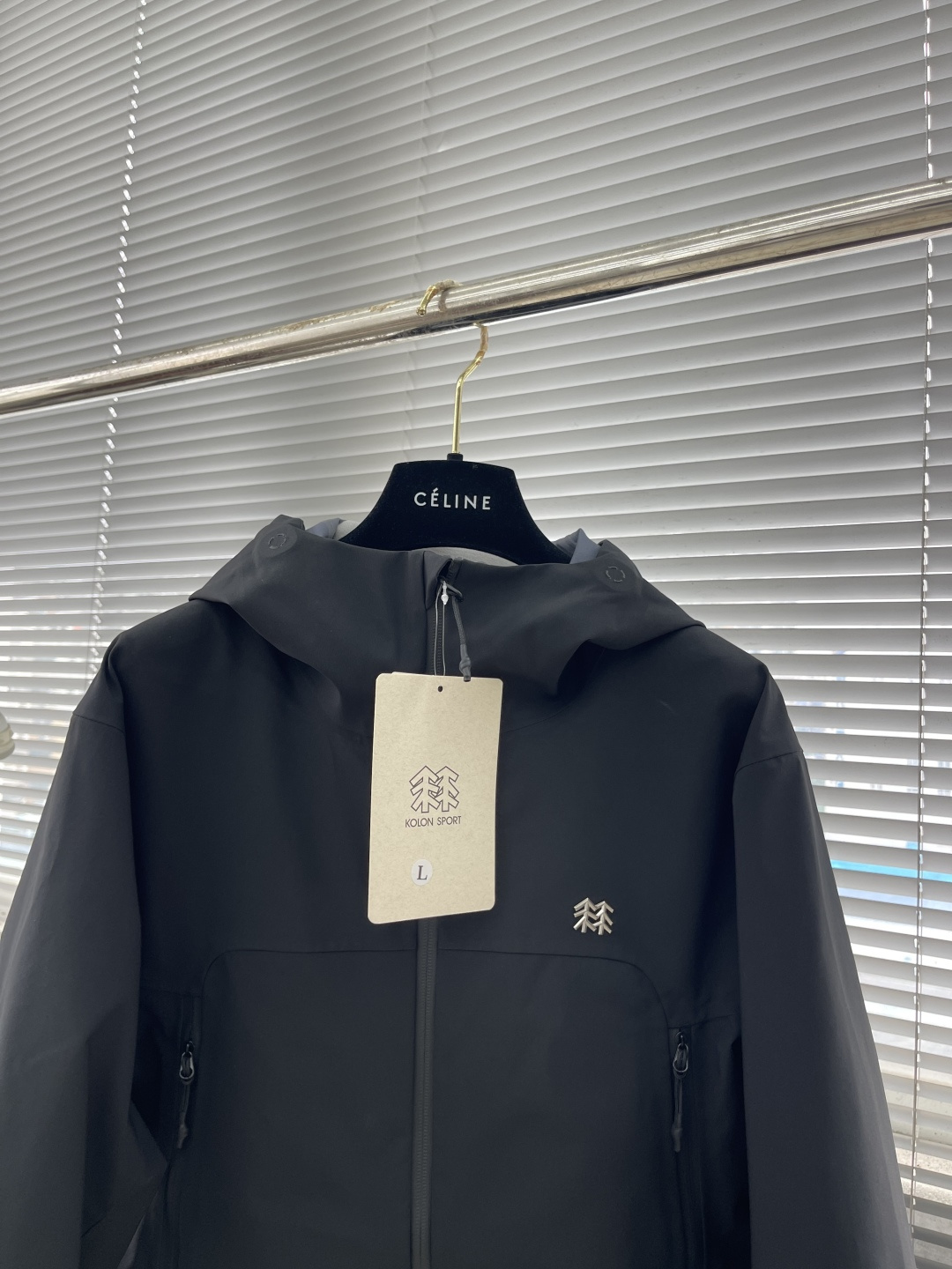  

-KOLON SPORT    1992 户外登山徒步运动外防水冲锋衣
采用GORE- TEX面料