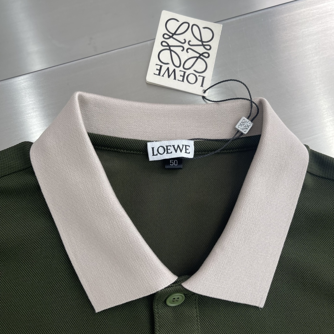 

-LOEW   翻领 短袖
材质   氨纶 棉 聚酯纤维
适用季节	春 夏 秋,
领型	翻领	
袖长