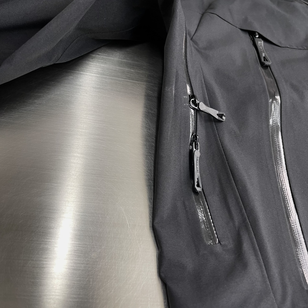 

-KAILAS MONT X全天候硬壳GTX防水登山冲锋衣5️⃣色
中国硬壳，中国山地色，每座山都有