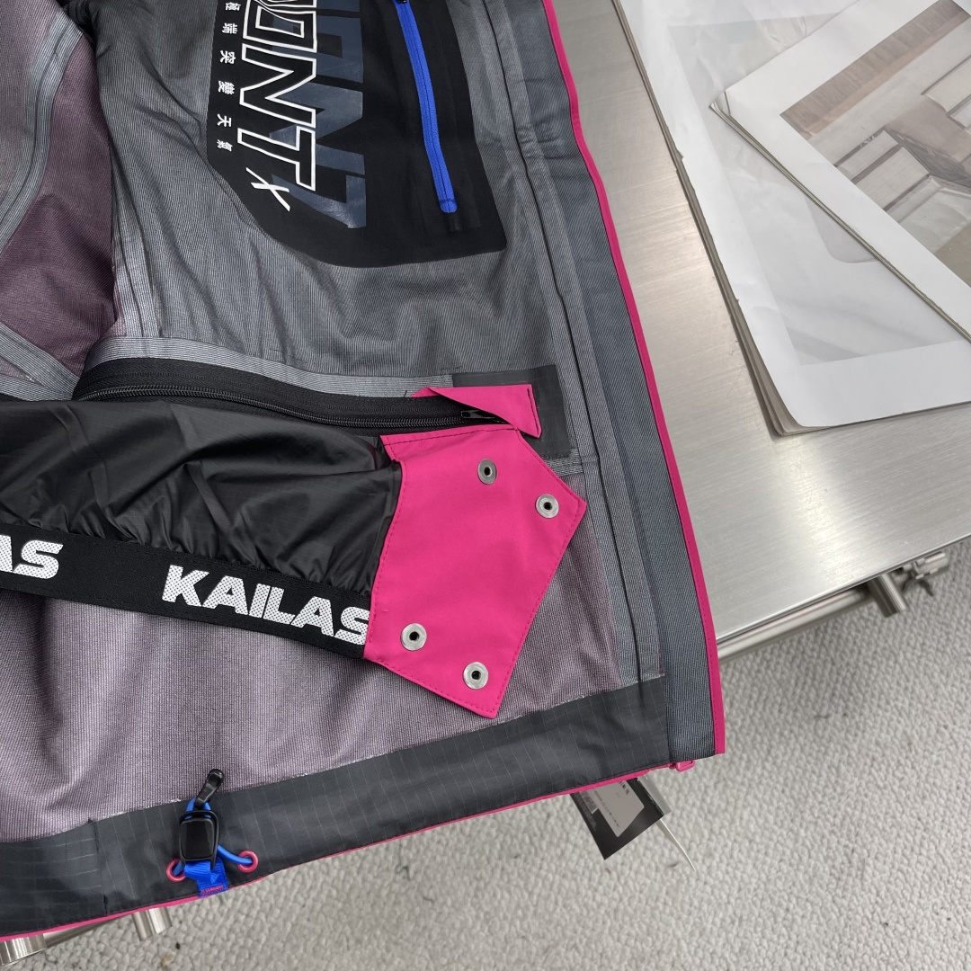 

-KAILAS MONT X全天候硬壳GTX防水登山冲锋衣5️⃣色
中国硬壳，中国山地色，每座山都有