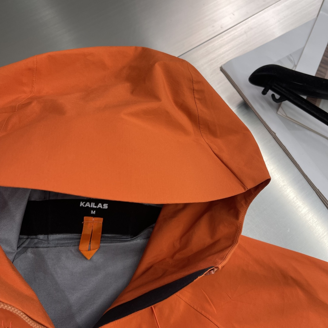 

-KAILAS MONT X全天候硬壳GTX防水登山冲锋衣5️⃣色
中国硬壳，中国山地色，每座山都有