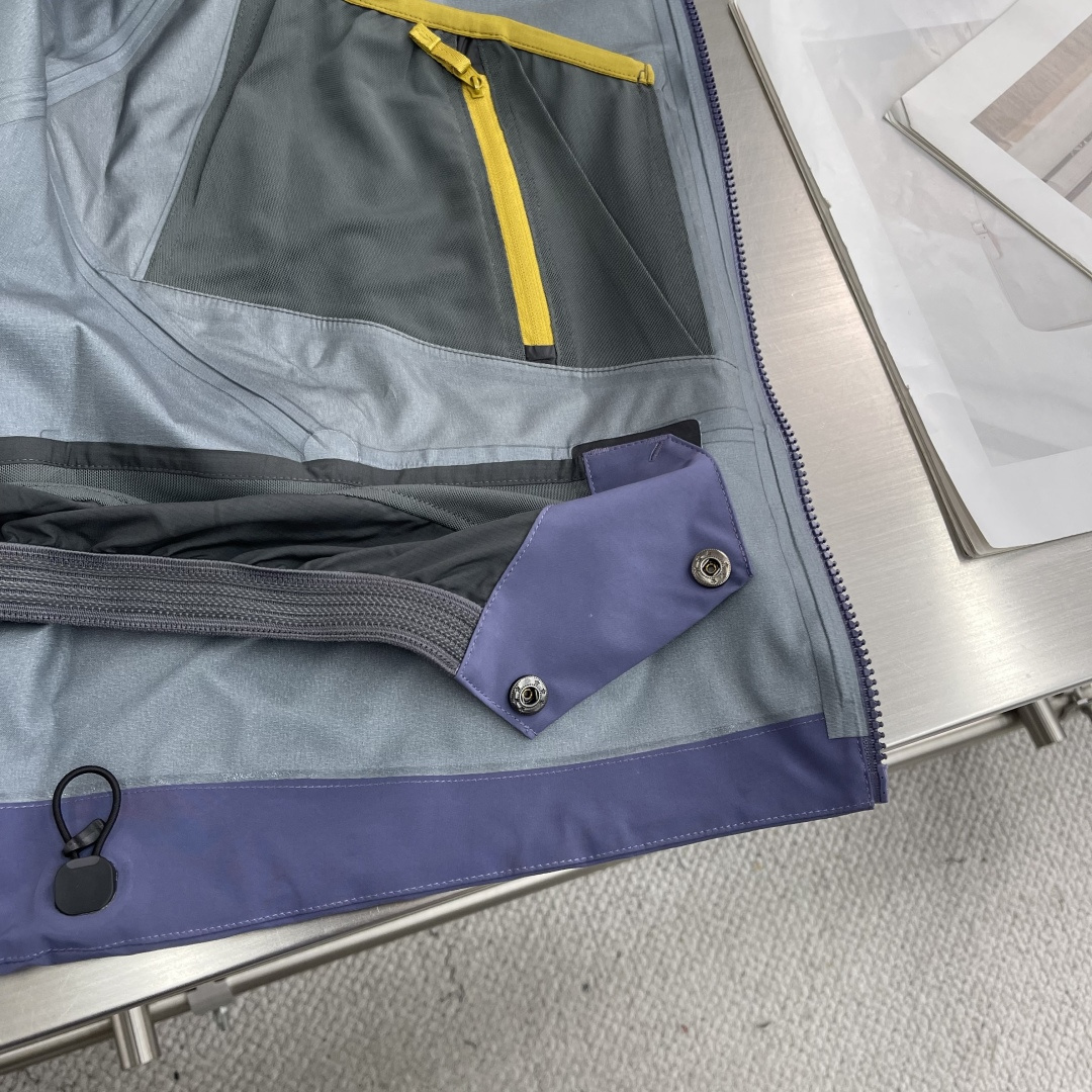 

-🐦 鸟家  RUSH系列Gore-Tex Pro 登山滑雪超轻量软壳连帽长袖户外远足防水防风透气冲