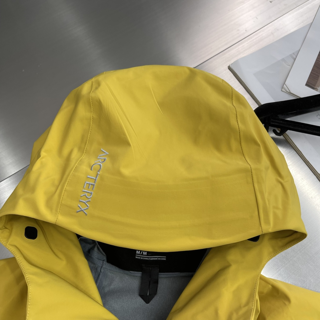 

-🐦 鸟家  RUSH系列Gore-Tex Pro 登山滑雪超轻量软壳连帽长袖户外远足防水防风透气冲