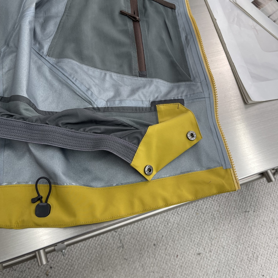 

-🐦 鸟家  RUSH系列Gore-Tex Pro 登山滑雪超轻量软壳连帽长袖户外远足防水防风透气冲